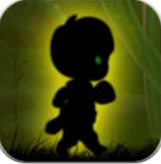 在丛林探险的男孩